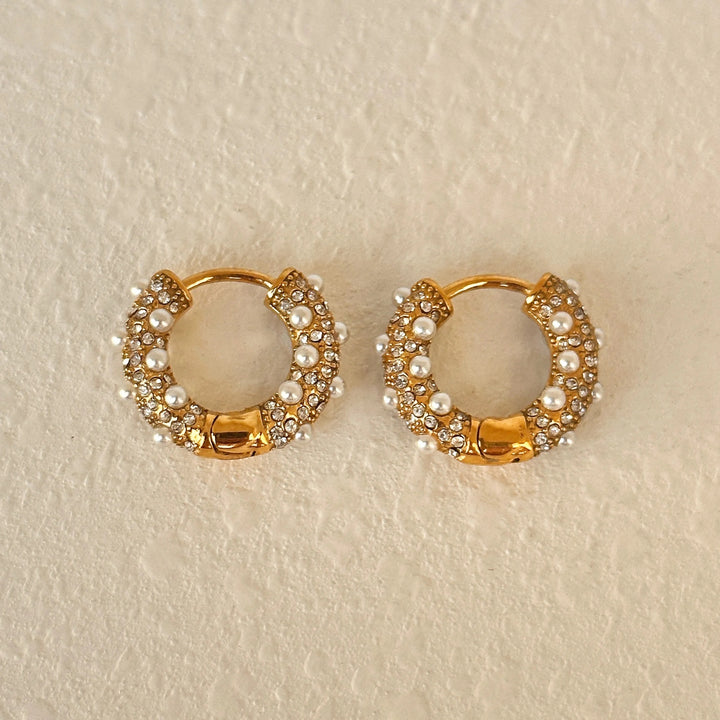 Becca Pearl Earrings