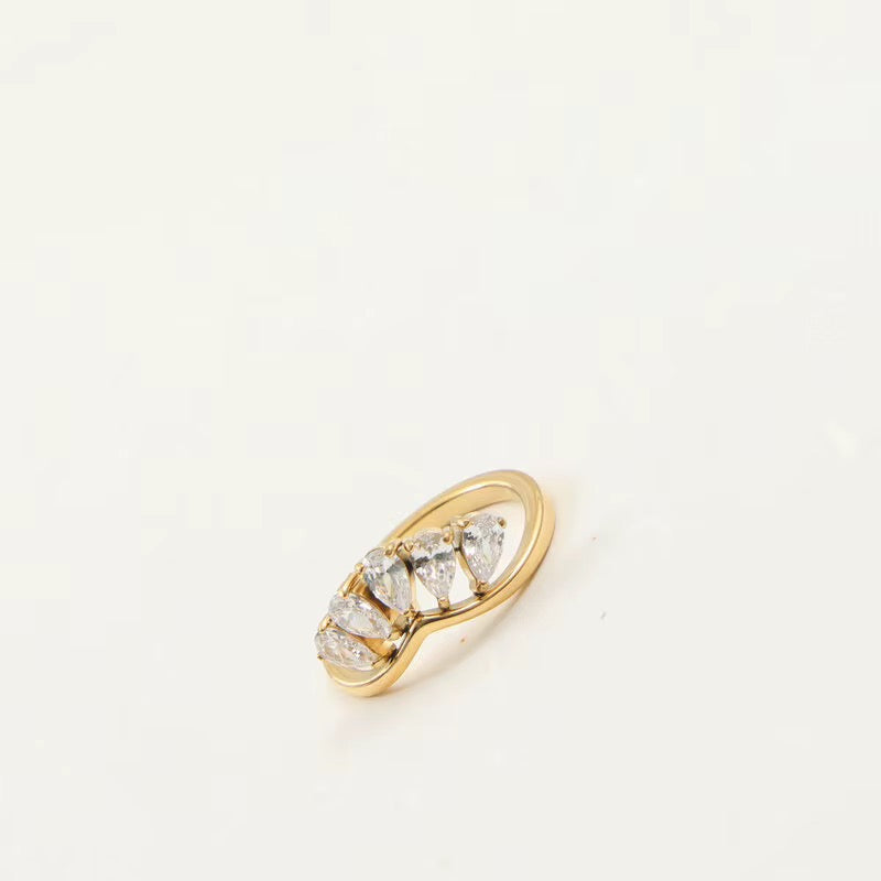 Belle Ring